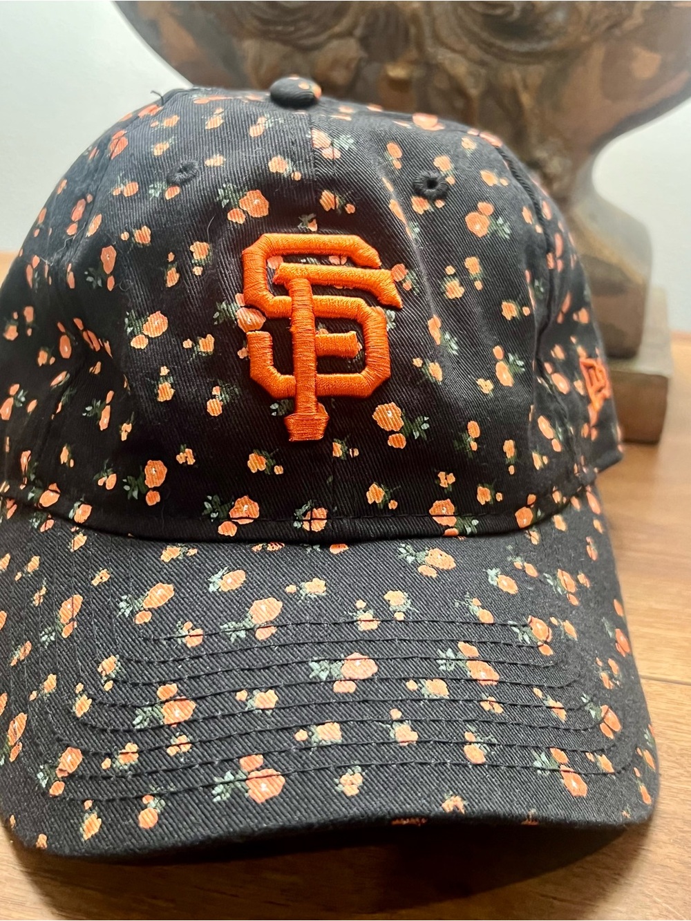 Women’s SF Giants ⚾️ Logo Cap - Black & Orange poppy flowers